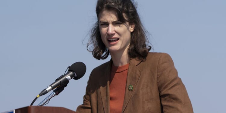 Four Democrats join GOP to approve House bill to end DHS shutdown