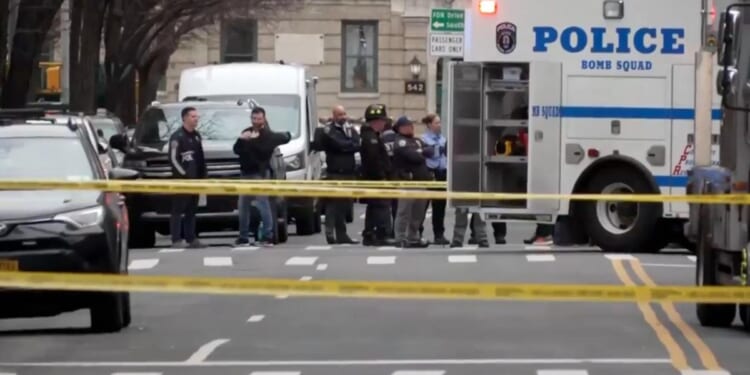 Video appears to show New York City bomb suspect buying fuse at a fireworks store