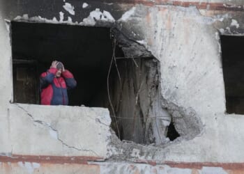 Russian strike on the Kyiv region kills 4 and wounds at least 15, with peace talks stalled