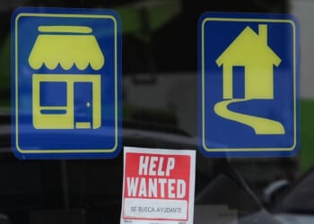 U.S. filings for jobless aid jump to 219K last week but remain within stable range of past few years