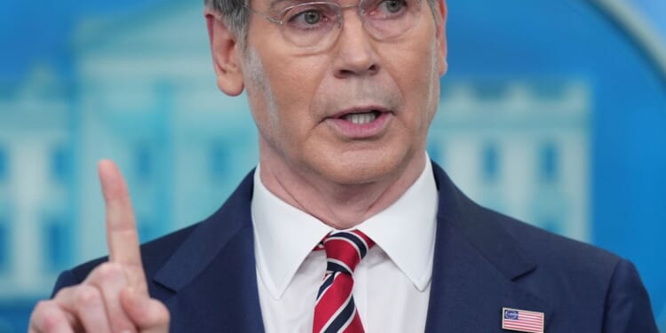 White House hails this year’s record tax refunds for Americans