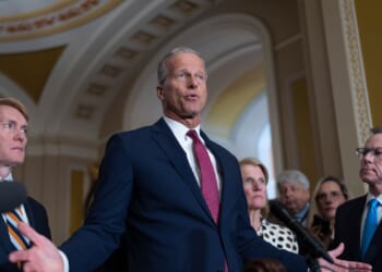 Senate extends surveillance powers until April 30 after longer renewal collapsed in House