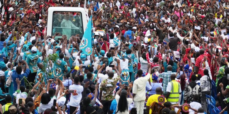 Pope urges young people to resist temptation of corruption in big Mass in Cameroon