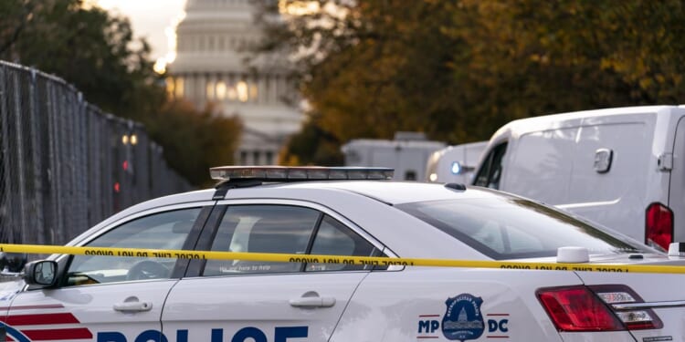 Supreme Court says D.C. police can block a suspicious vehicle from fleeing