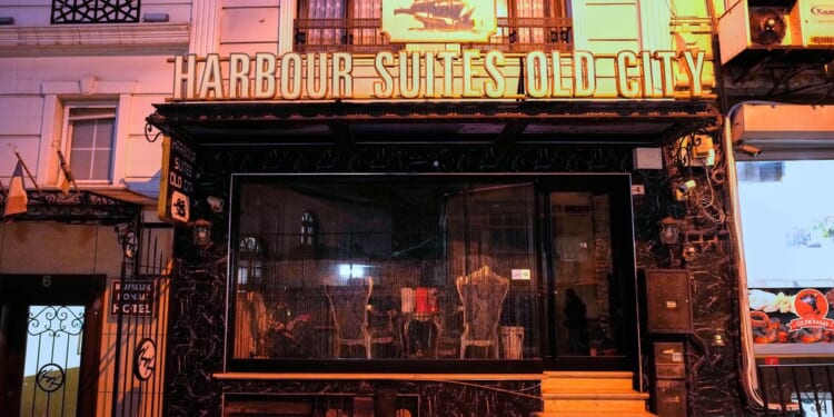 6 stand trial in Istanbul over insecticide poisoning deaths of Turkish-German family