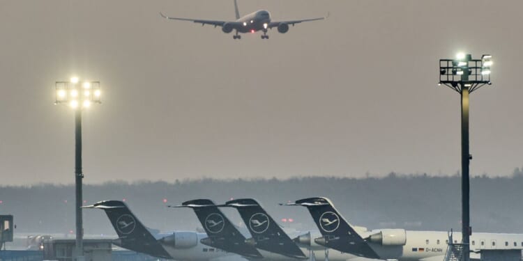 Major airline cancels 20K flights to save on fuel costs due to Middle East shortfall