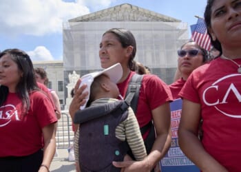 Illegal immigrants and temporary visitors give birth to 9% of U.S. babies