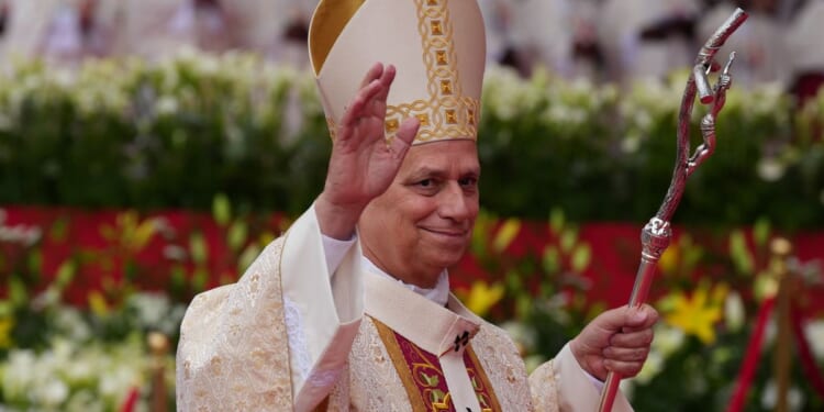 Pope urges U.S., Iran to restart peace talks, condemns capital punishment