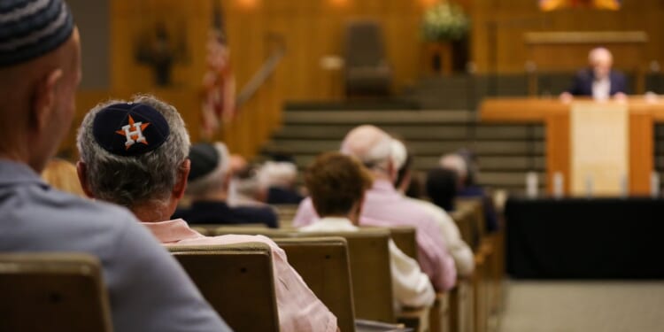 2 young people arrested in alleged plot to attack Houston synagogue members