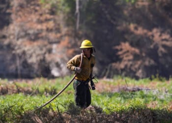 Growing Georgia wildfires have destroyed 120 homes, forcing new evacuations