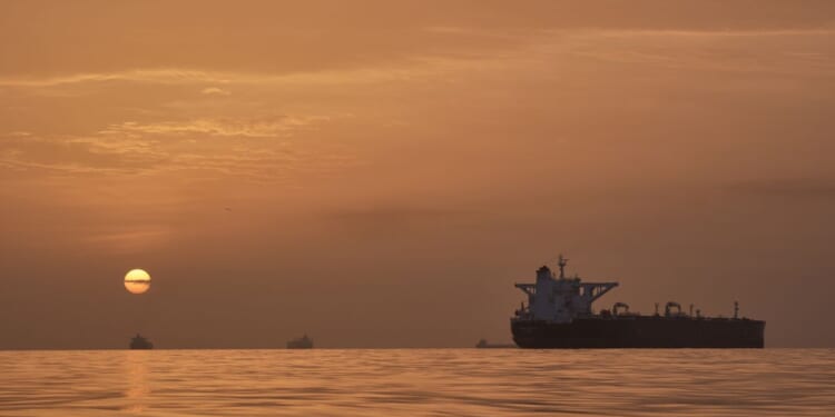 U.S. says it’s hunting for explosive mines in latest push to open the Strait of Hormuz