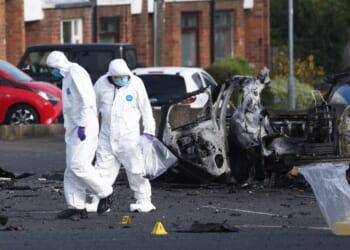 Car bomb explodes outside Northern Ireland police station