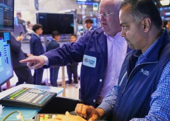 U.S. stocks inch to more records as oil prices rise ahead of a blockbuster week for Wall Street