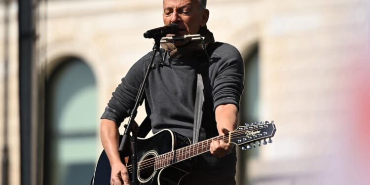 Anti-Trumper Springsteen prays for him at concert after gala shooting