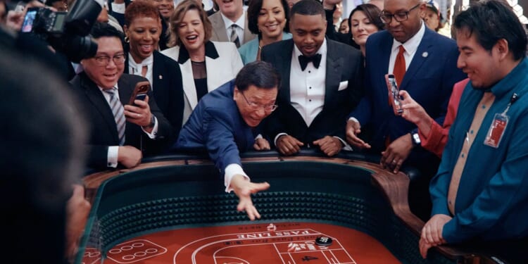 New York City’s first full casino with live table games opens