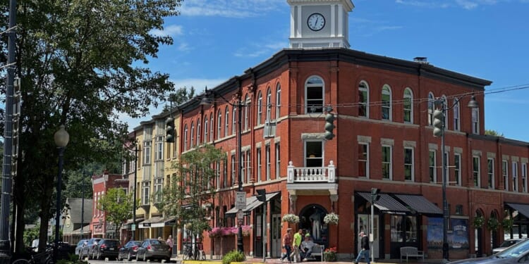 Upstate New York man pleads guilty to stealing more than $50M in Ponzi scheme