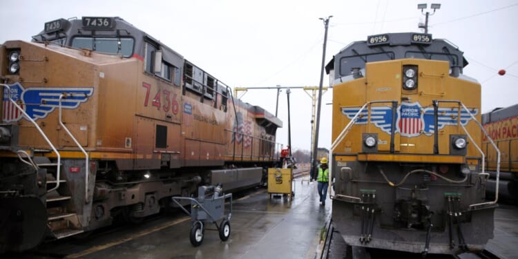 Union Pacific argues for its $85B acquisition of Norfolk Southern in new railroad merger application