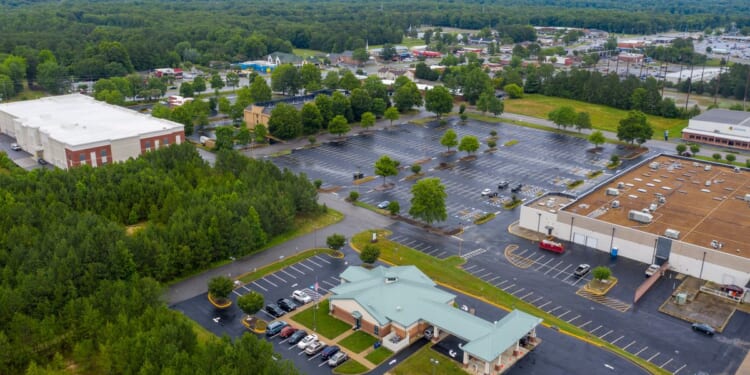 A bank robber’s cellphone gave him away. Now the Supreme Court is hearing his case