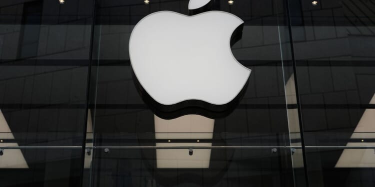 Apple beats out earnings estimates with continued iPhone momentum