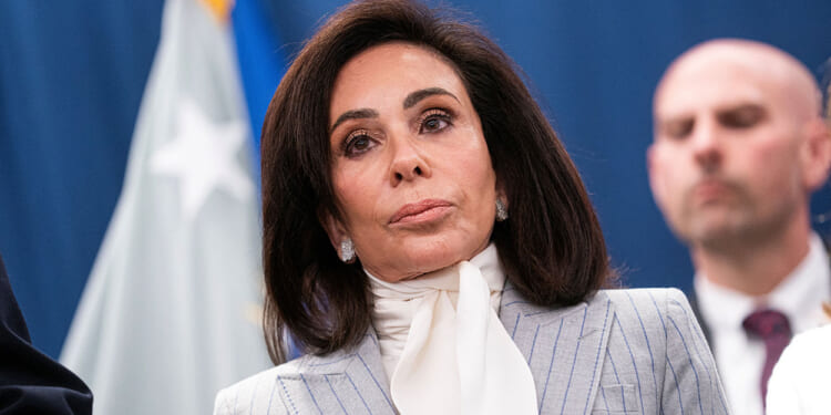 Justice Dept to Close Investigation of Federal Reserve Renovations, US Attorney Pirro Says