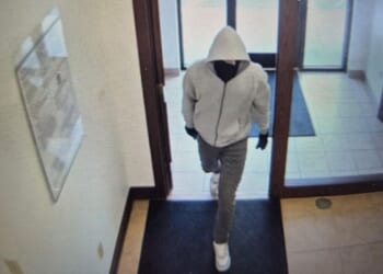 Two employees fatally shot in a bank robbery in Kentucky