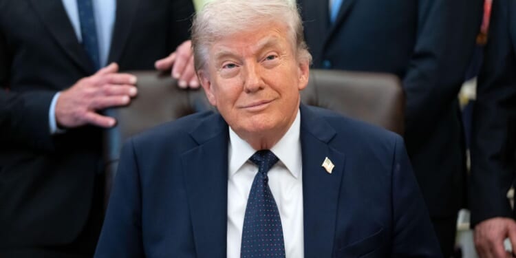 A Trump order aims to help more people get retirement savings plans in time for a new federal match