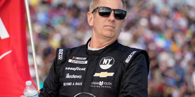 After fatal plane crash, police think ‘friends’ of NASCAR’s Greg Biffle stole from family