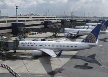 United Airlines flight collides with Baltimore delivery truck during landing in New Jersey
