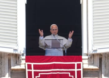 Pope Leo XIV marks World Press Freedom Day in Sunday prayers