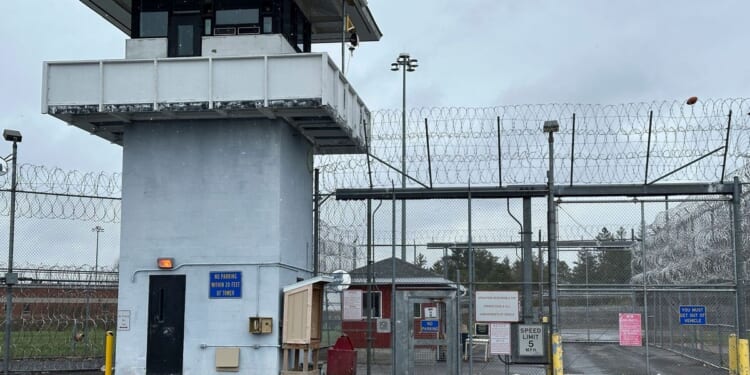 Former prison guard pleads guilty to manslaughter in New York inmate’s fatal beating