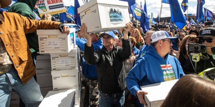 Alberta separatist group says it has enough signatures to trigger referendum vote on leaving Canada