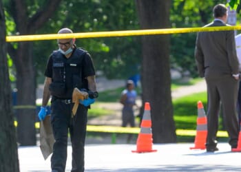 Officer-involved shooting near Washington Monument prompts brief WH lockdown, Secret Service says