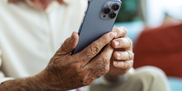 80-year-old California man loses $25,000 to scammers posing as ATF agent, cops