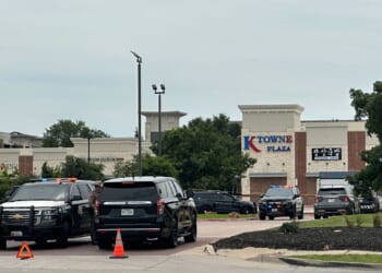 2 killed and 3 injured in shootings near a shopping mall north of Dallas, police say