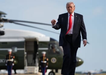 Trump flexes his muscle in Indiana, ousts rebels who defied his redistricting push