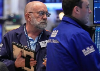 Oil prices sink and stocks rally worldwide on hopes for a reopening of the Strait of Hormuz