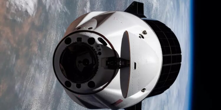 NASA, SpaceX target May 12 liftoff for 34th ISS resupply mission