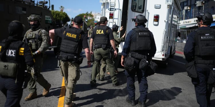 Federal authorities arrest 18 for alleged drug distribution around Los Angeles park