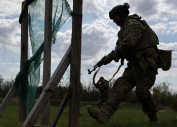 Supporters of bill to aid Ukraine and sanction Russia hit number to force House vote