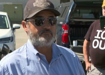 Immigration authorities detain former Kansas mayor who voted illegally