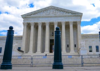 Supreme Court says man who lost leg can sue major logistics company over trucker crash