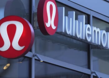 Police seek men accused of stealing merchandise from D.C. Lululemon