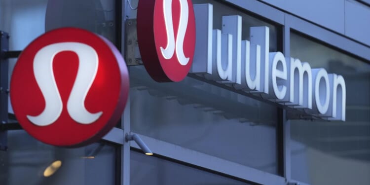 Police seek men accused of stealing merchandise from D.C. Lululemon