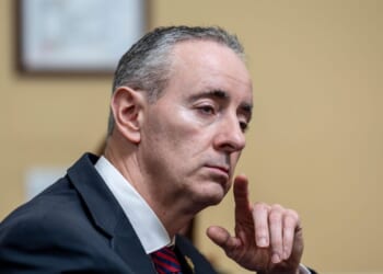 House Democrats narrowly lose vote to end Iran war as GOP support ticks up