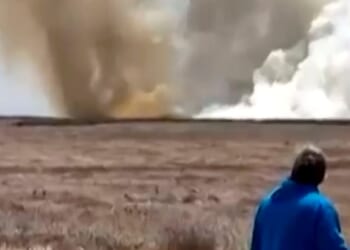 Four crew members eject safely after two Navy jets crash during air show in Idaho