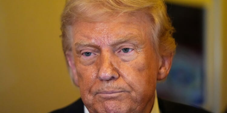 Trump’s approval rating falls to lowest in NYT-Siena poll, hurt by cost of living and Iran war