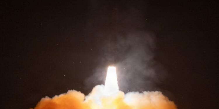 Air Force launches test flight of Minuteman III intercontinental ballistic missile