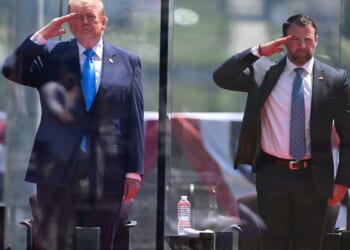Travel industry worries after Trump administration reiterates threat to sanctuary city airports