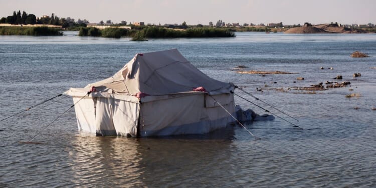 Authorities urge Euphrates riverbank residents in Syria to move inland as waters rise