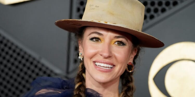 Grammy winner Lauren Daigle says label exec asked why she had to be Christian